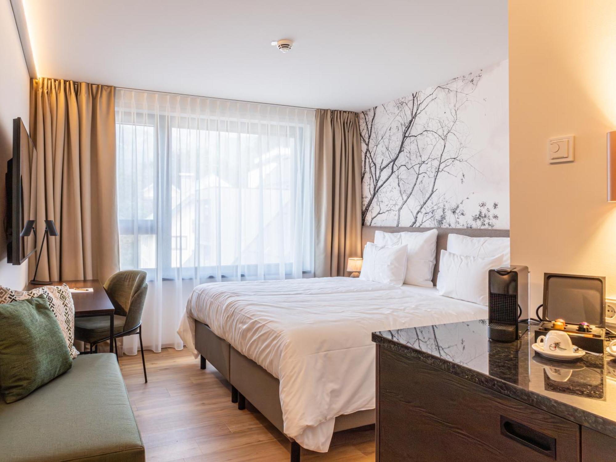 Hotel Das Saal 萨菲登安斯泰内嫩米尔 外观 照片